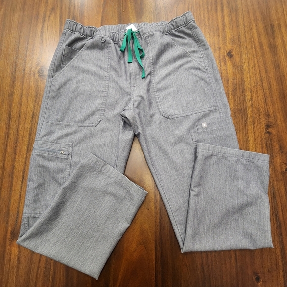 FIGS Men Scrub Cairo Cargo Pants Graphite  Size M/S Technical Collection TM3001S - Picture 2 of 10